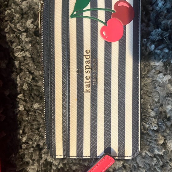 Multiple Kate Spade purses, and Michael Kors, purses all are like new condition - Picture 8 of 15